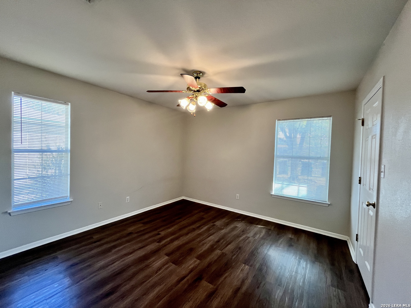130 S MANSFIELD ST, #B, Pleasanton, TX 78064
