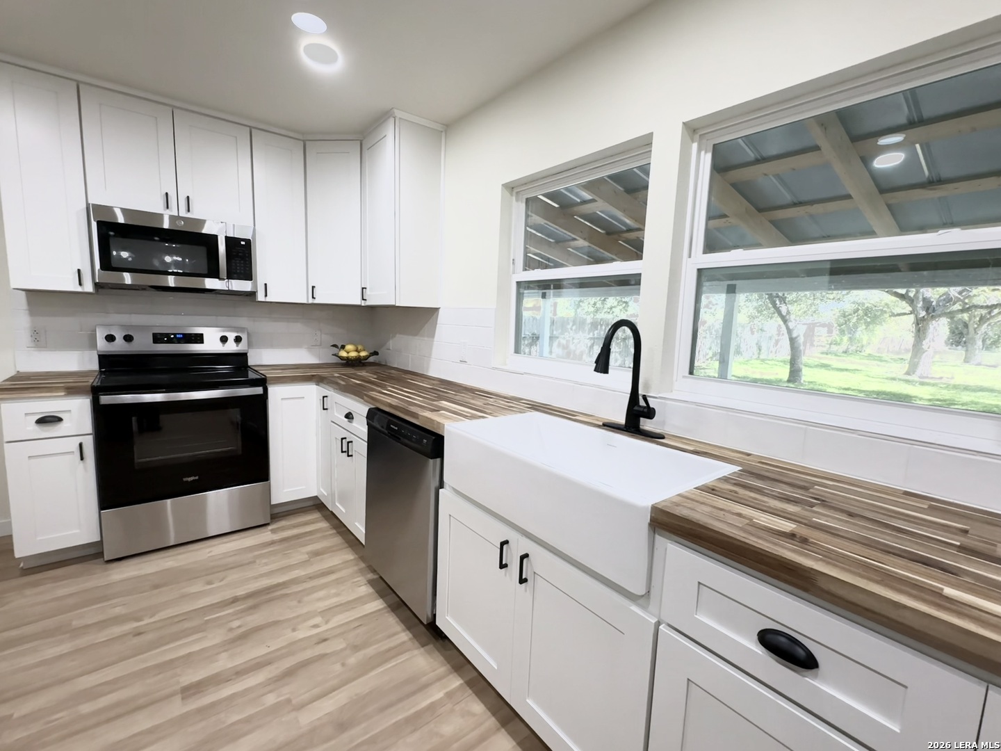 878 E TORREY ST, New Braunfels, TX 78130