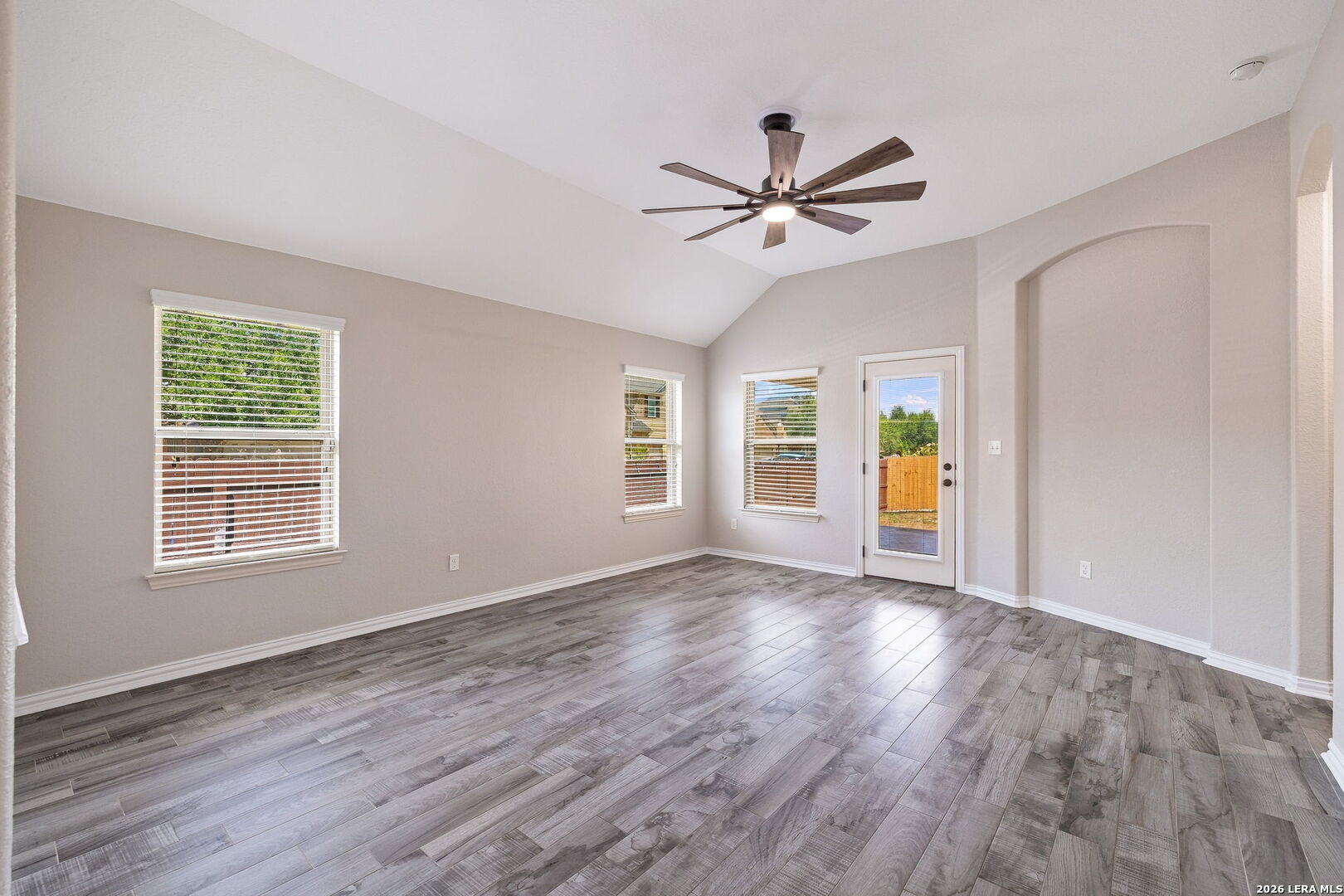 530 Rolling Grove, San Antonio, TX 78253