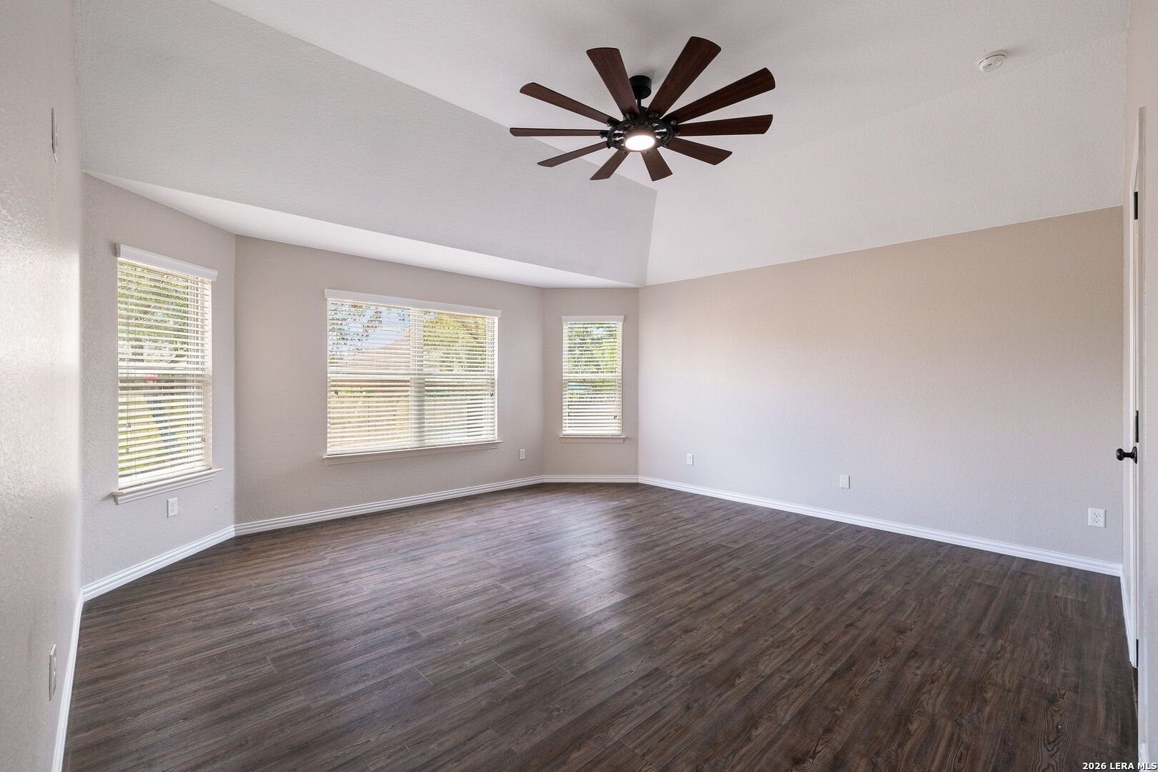 530 Rolling Grove, San Antonio, TX 78253