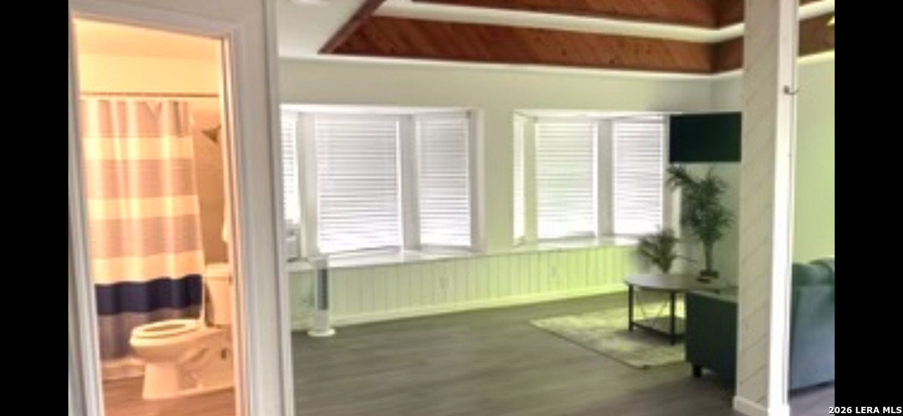 2nd Living Area