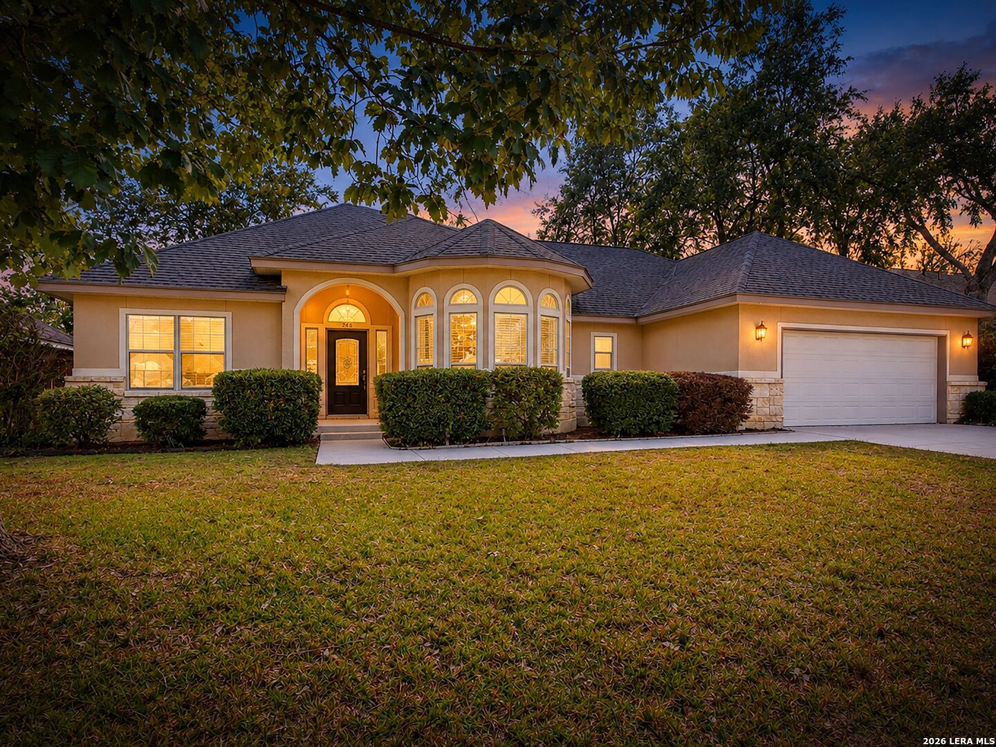 Property photo for 266 English Oaks Cir, Boerne, TX