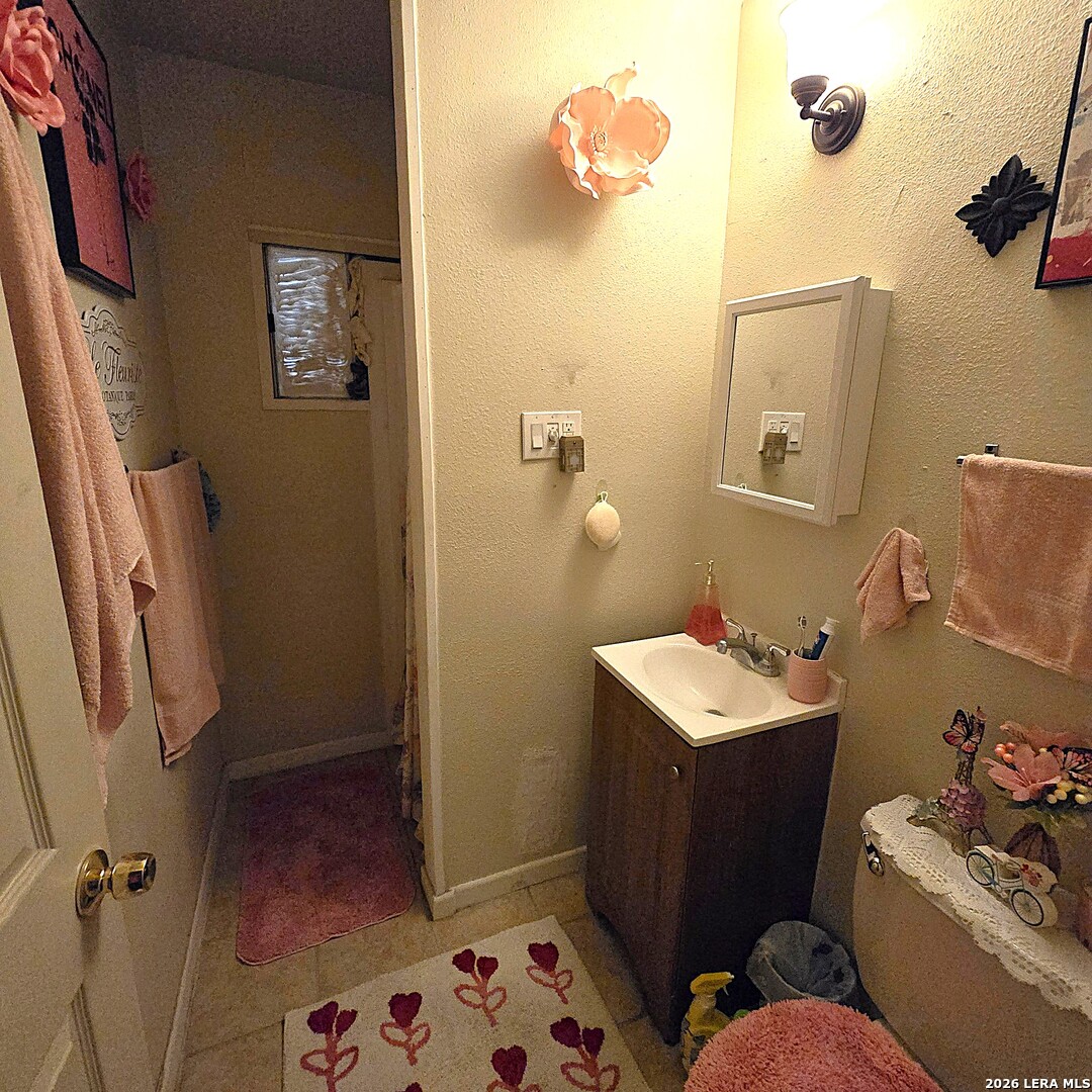 2631 Cincinnati Ave, San Antonio, TX 78228