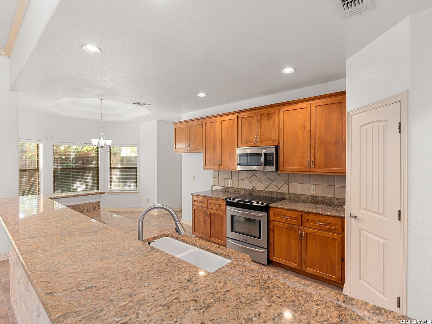 266 English Oaks Cir, Boerne, TX 78006