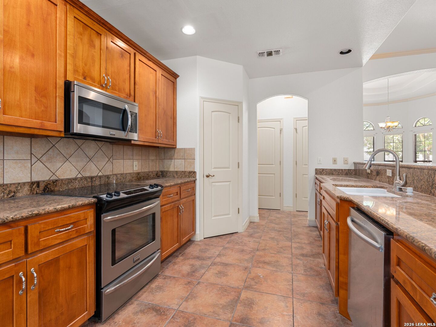 266 English Oaks Cir, Boerne, TX 78006