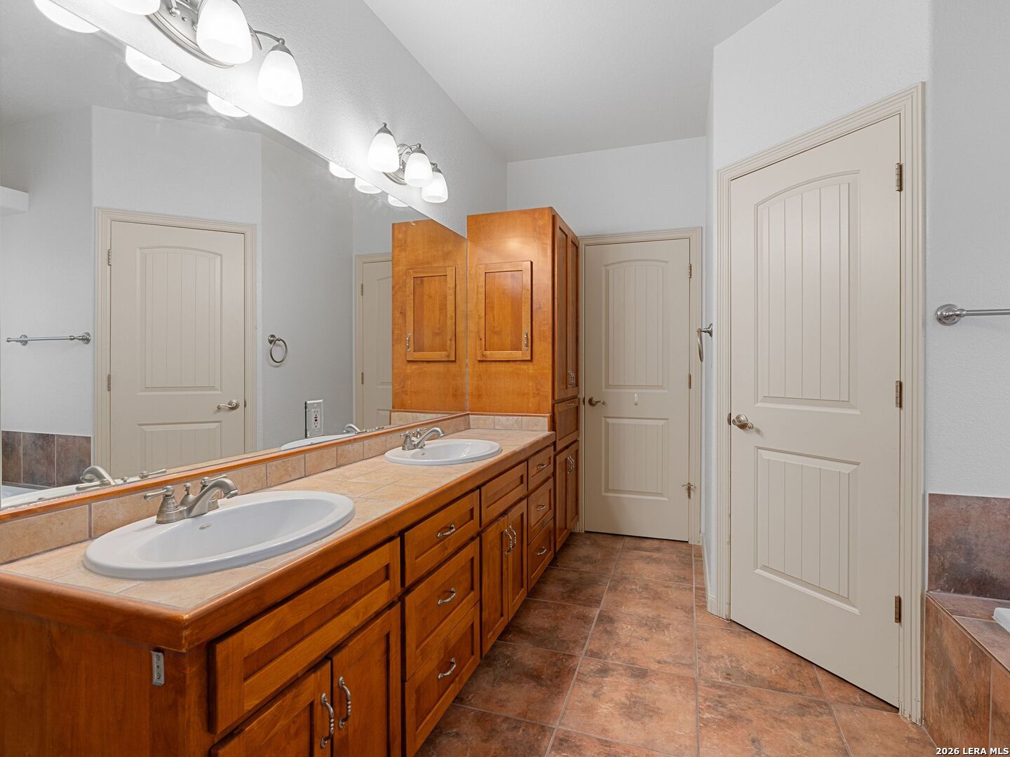 266 English Oaks Cir, Boerne, TX 78006