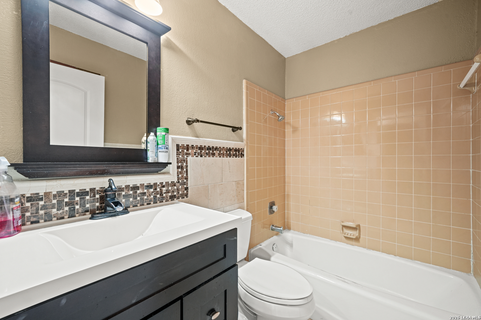 5216 VINECREST CIR, Kirby, TX 78219