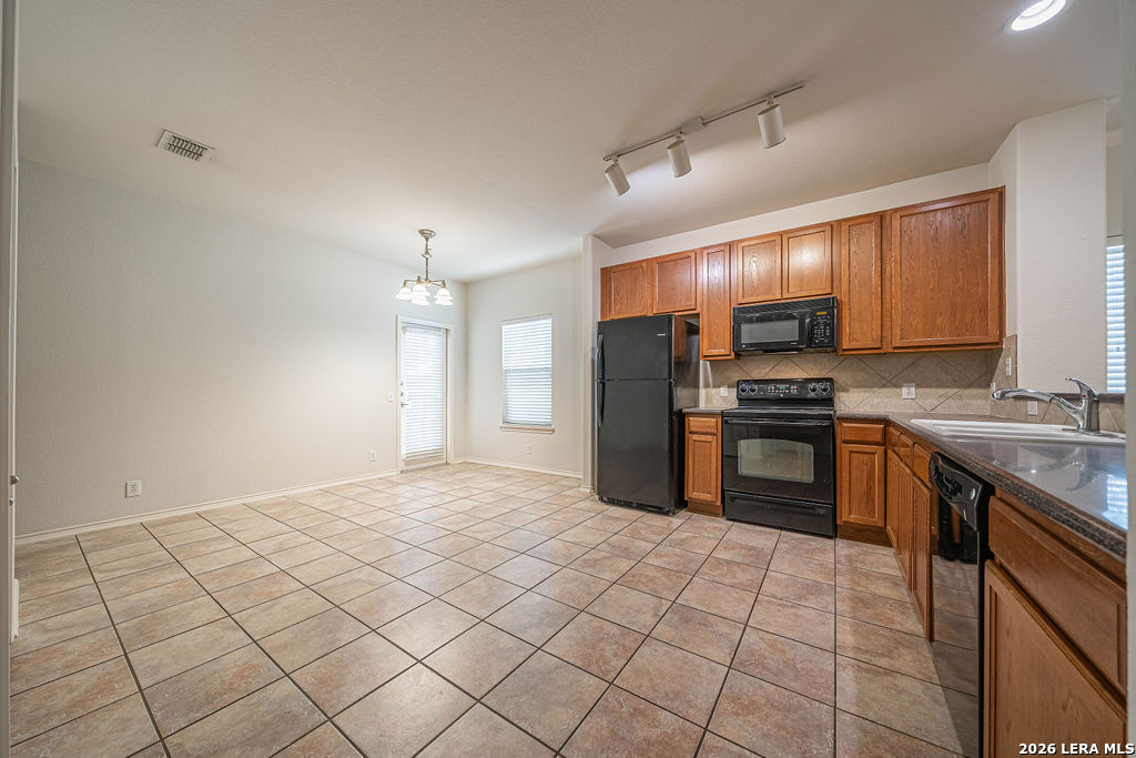 6214 Pecan Tree, San Antonio, TX 78240