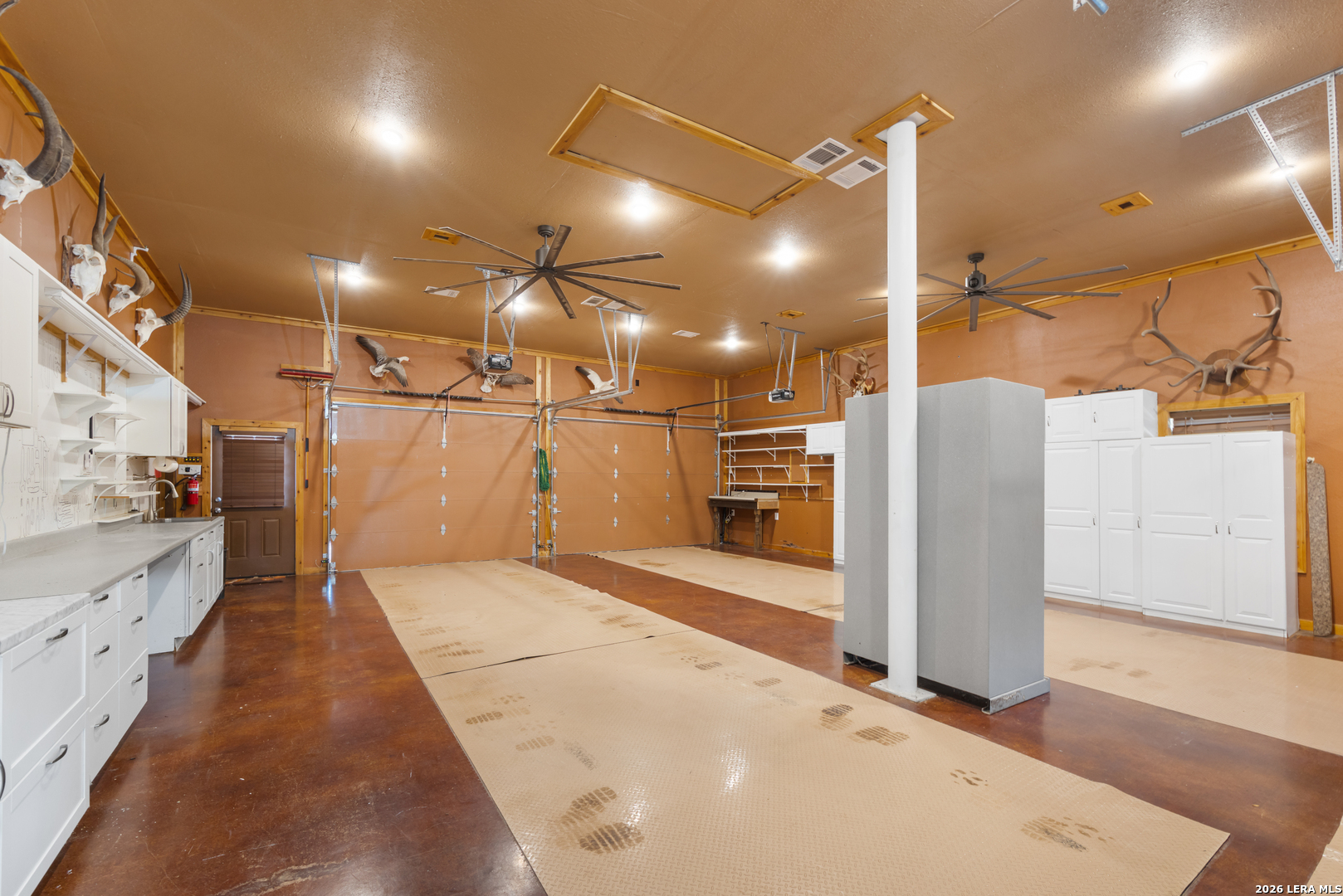 3701 HIGHWAY 41, Mountain Home, TX 78058
