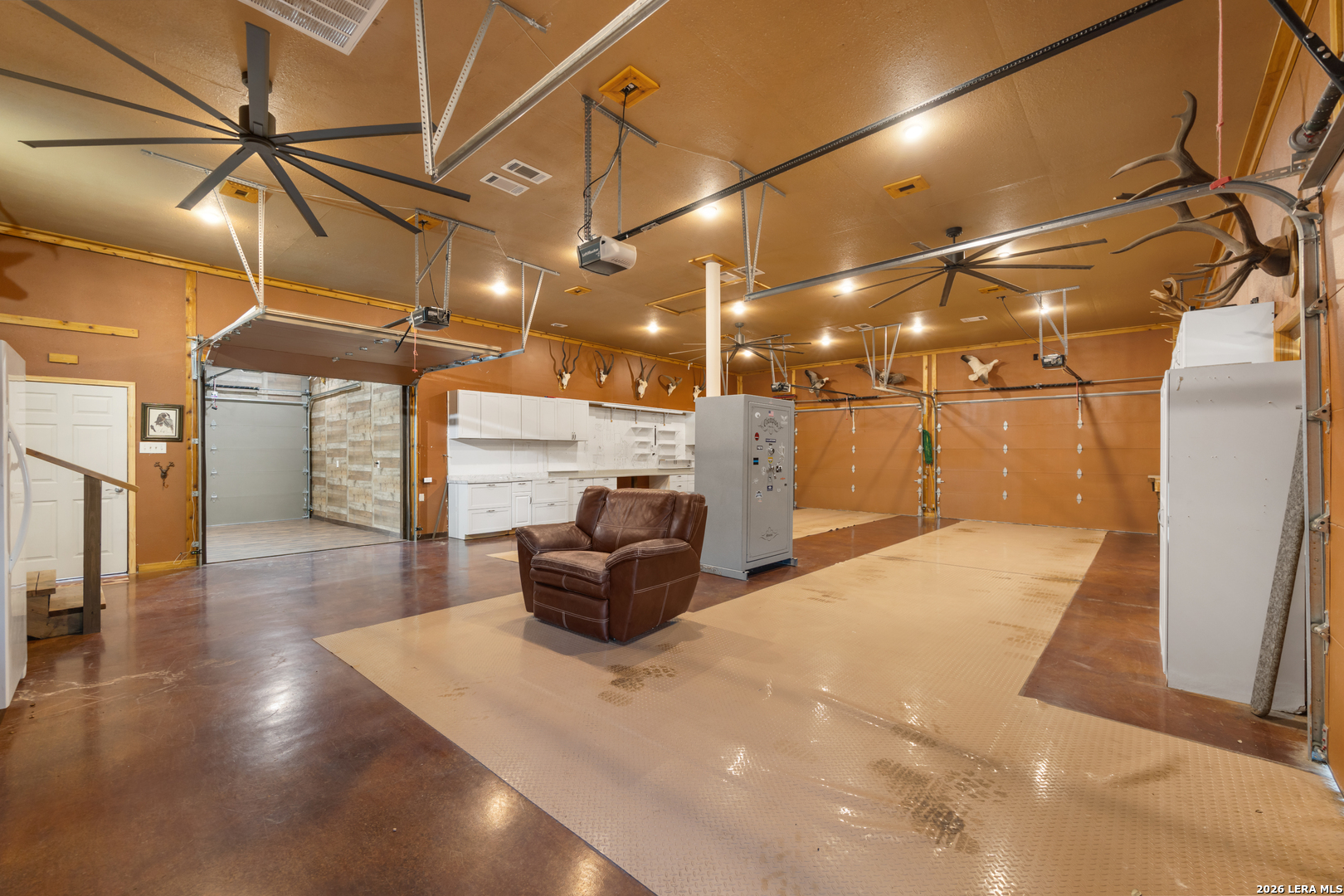 3701 HIGHWAY 41, Mountain Home, TX 78058