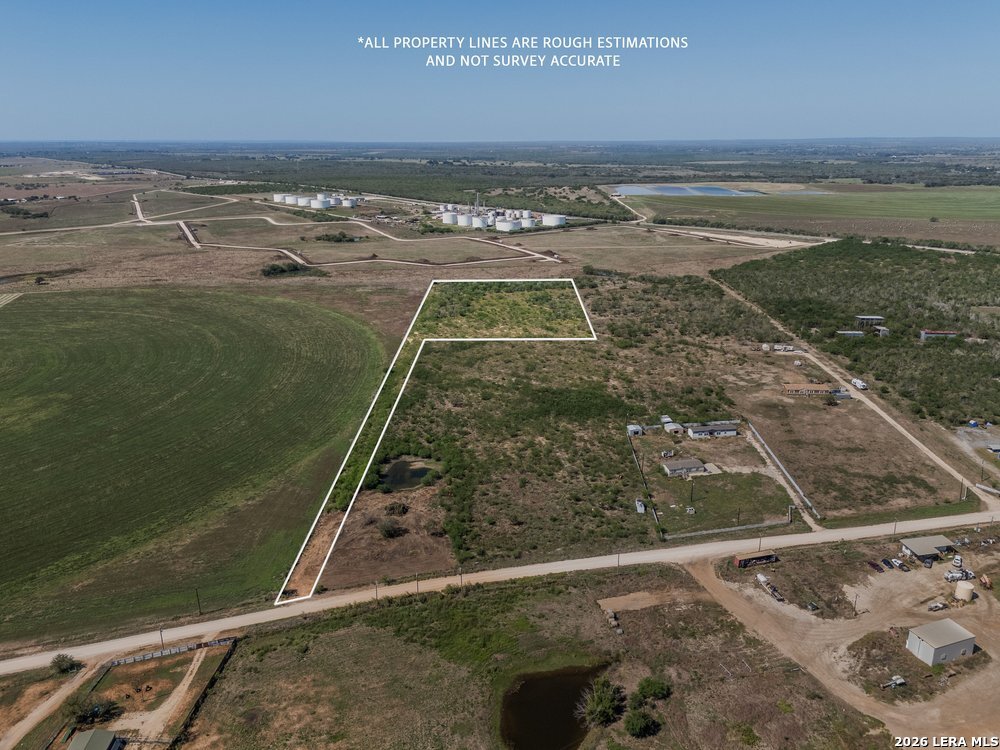Property photo for 600 County Road 483, Nixon, TX