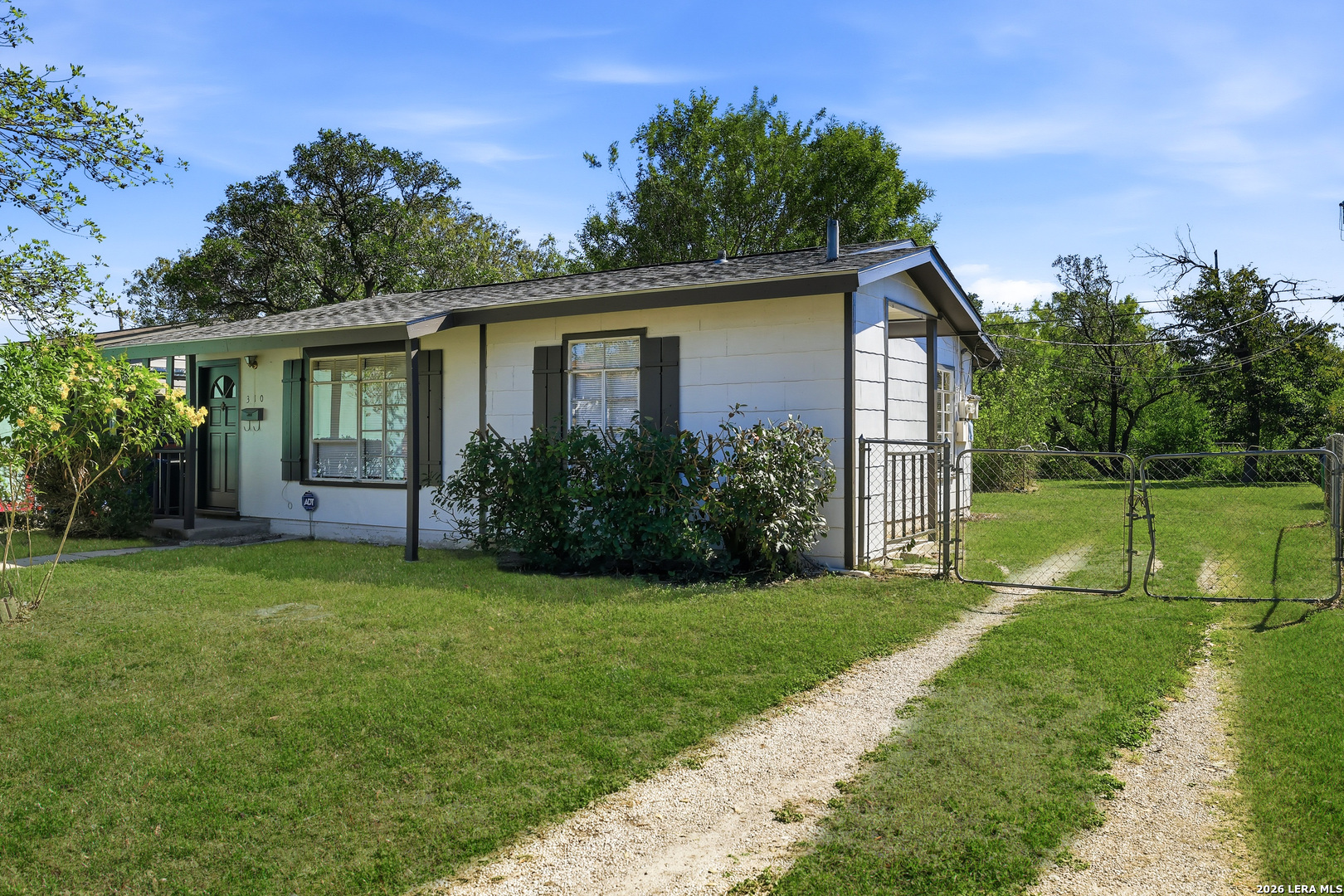 310 SUSSEX AVE, San Antonio, TX 78221