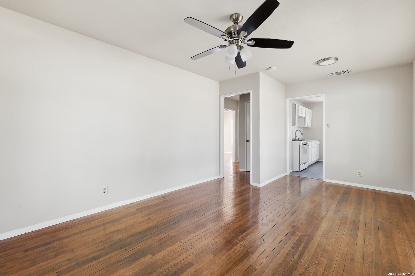 310 SUSSEX AVE, San Antonio, TX 78221