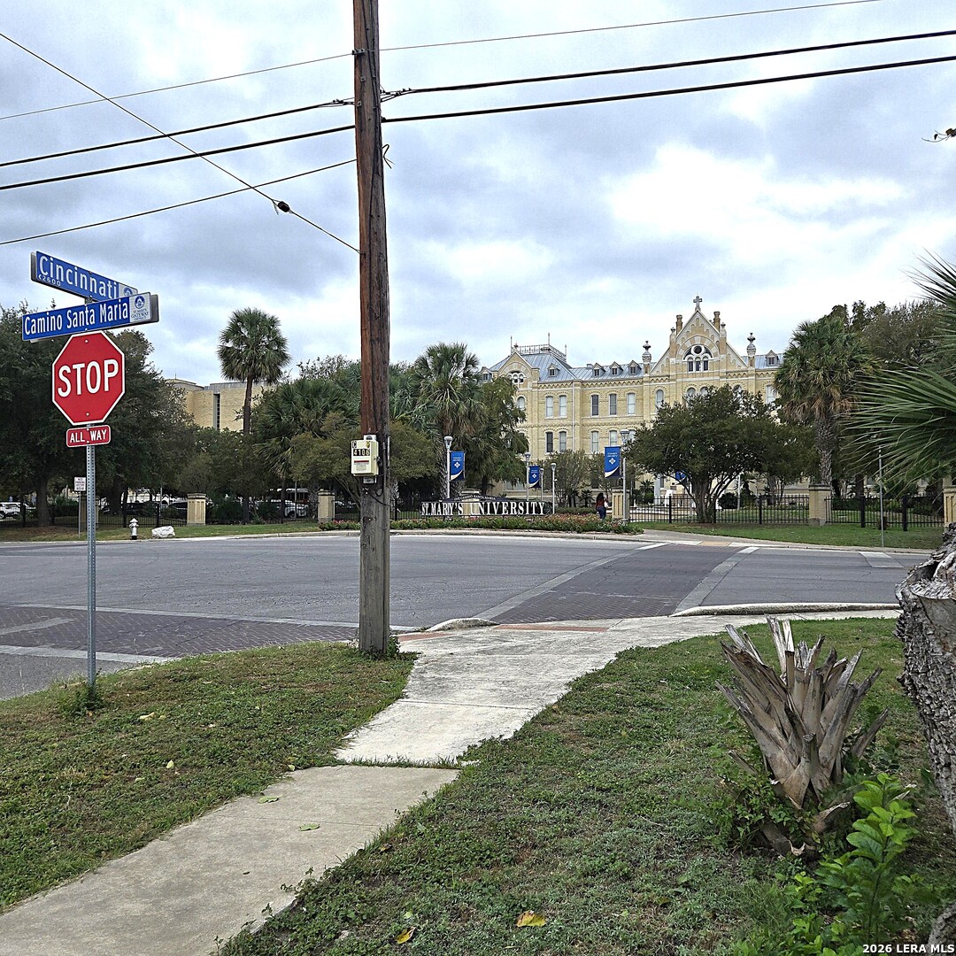 2631 Cincinnati Ave, San Antonio, TX 78228