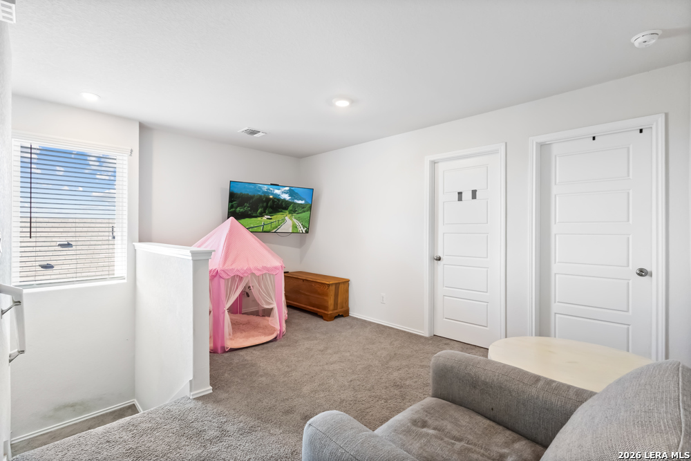 258 LANDING LN, New Braunfels, TX 78130