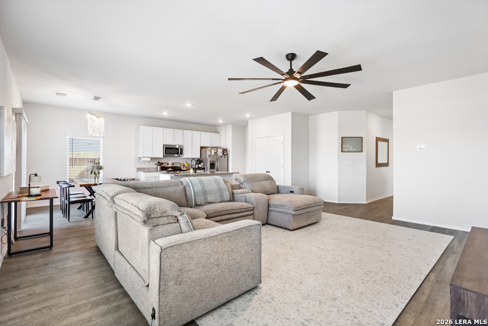 258 LANDING LN, New Braunfels, TX 78130