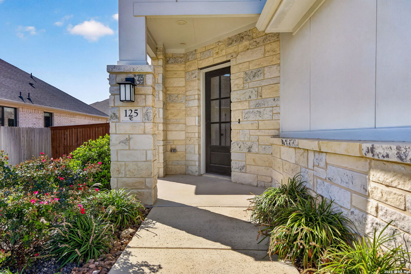 125 ANNETTE DR, Castroville, TX 78009