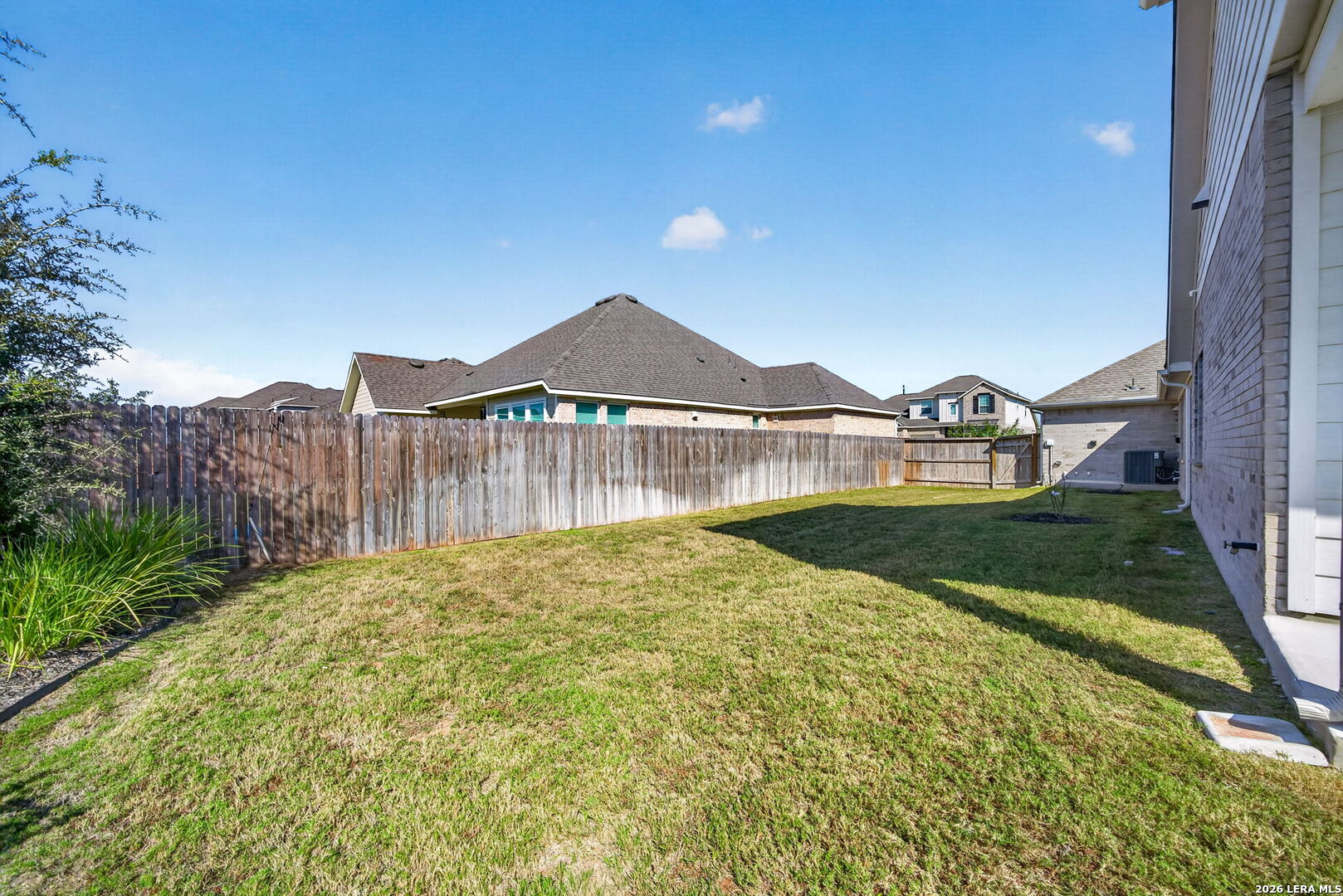 125 ANNETTE DR, Castroville, TX 78009