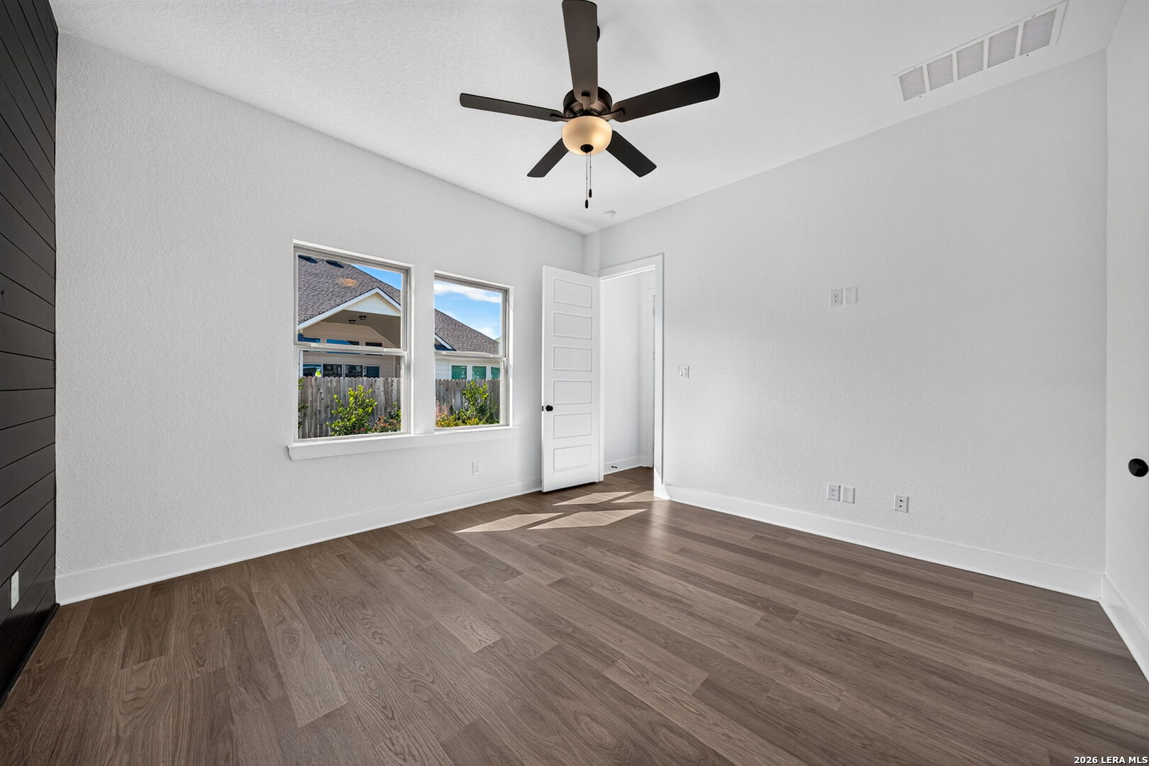 125 ANNETTE DR, Castroville, TX 78009