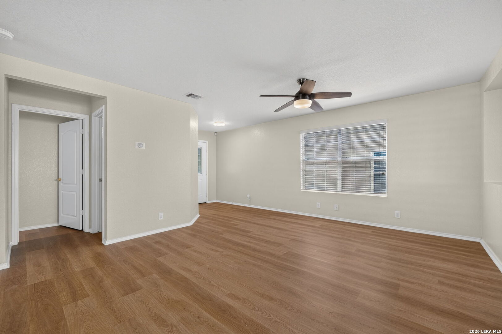 5427 SPRING WALK, San Antonio, TX 78247