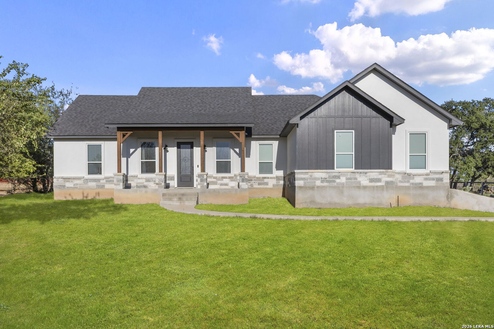 Property photo for 1408 SHADY HOLW, New Braunfels, TX