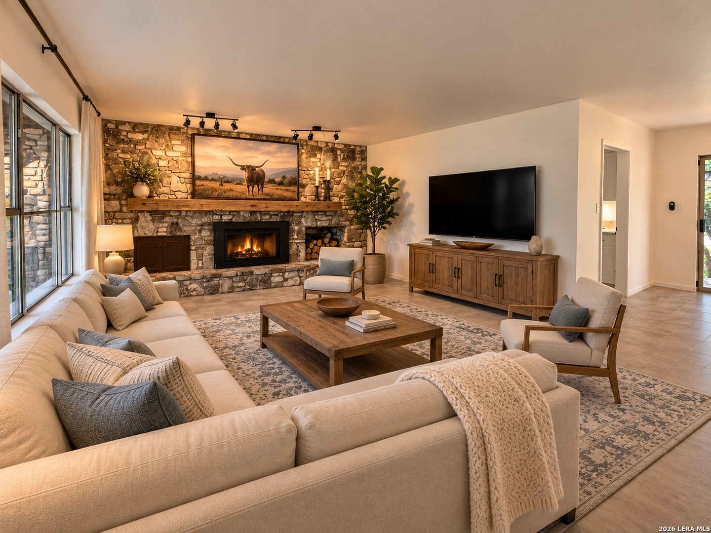 101 Diamond J Rd S, Pipe Creek, TX 78063