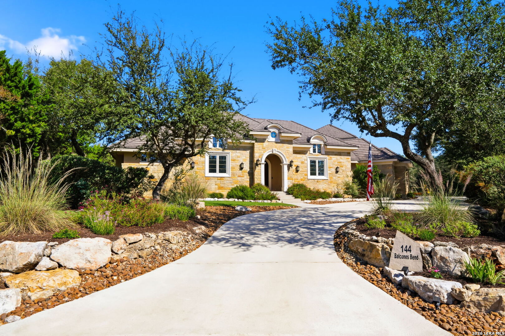 144 BALCONES BND, Boerne, TX 78006