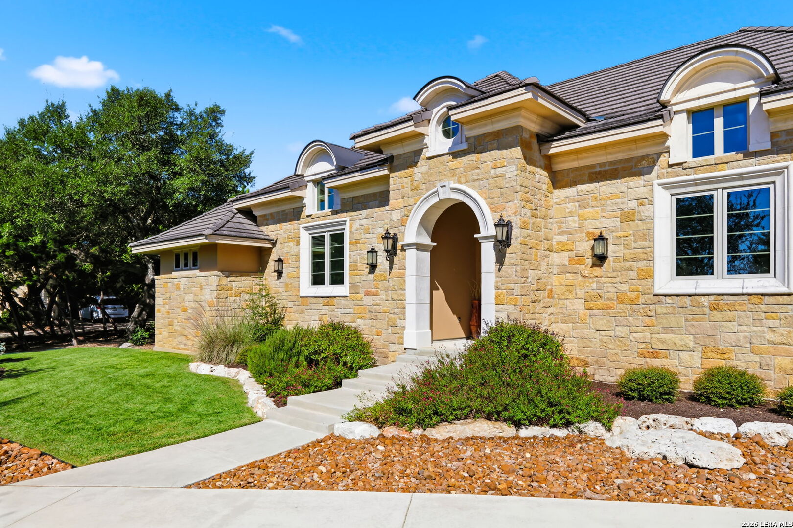 144 BALCONES BND, Boerne, TX 78006