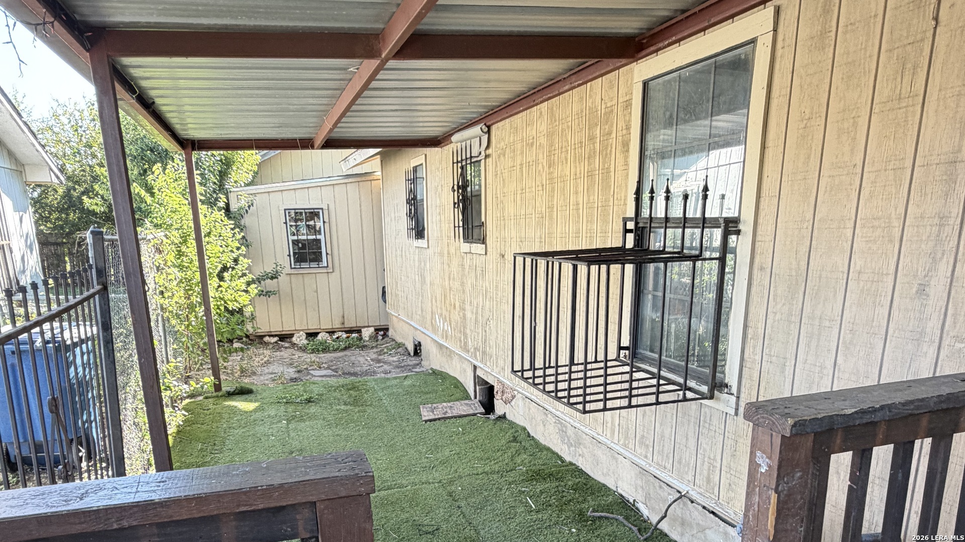 516 S San Eduardo, San Antonio, TX 78237