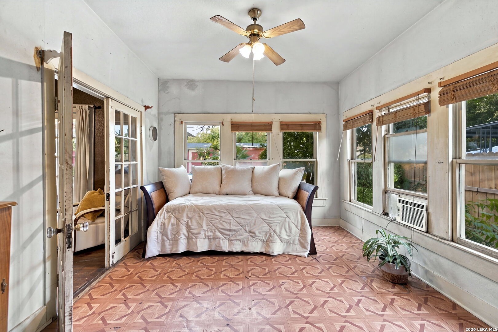 502 Adams Street, San Antonio, TX 78210