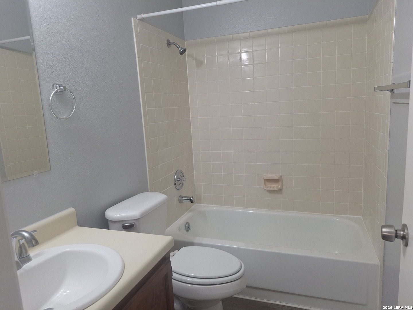9338 VALLEY RDG, San Antonio, TX 78250