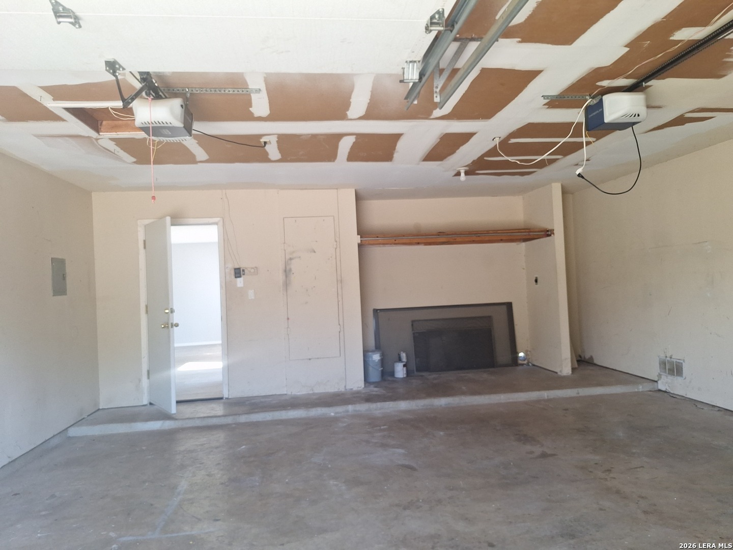 9338 VALLEY RDG, San Antonio, TX 78250