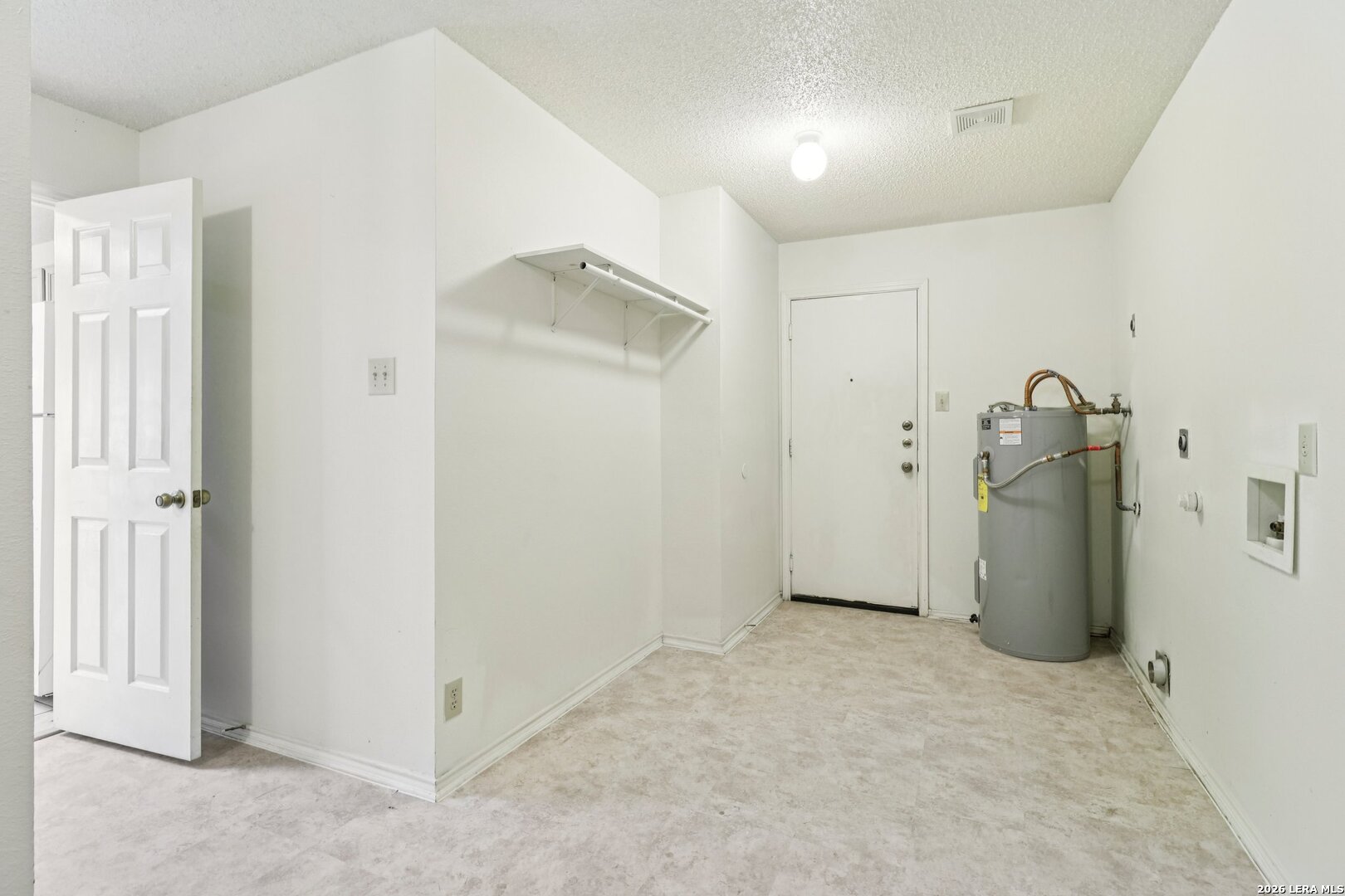 11210 BERKLEY SQ, San Antonio, TX 78249