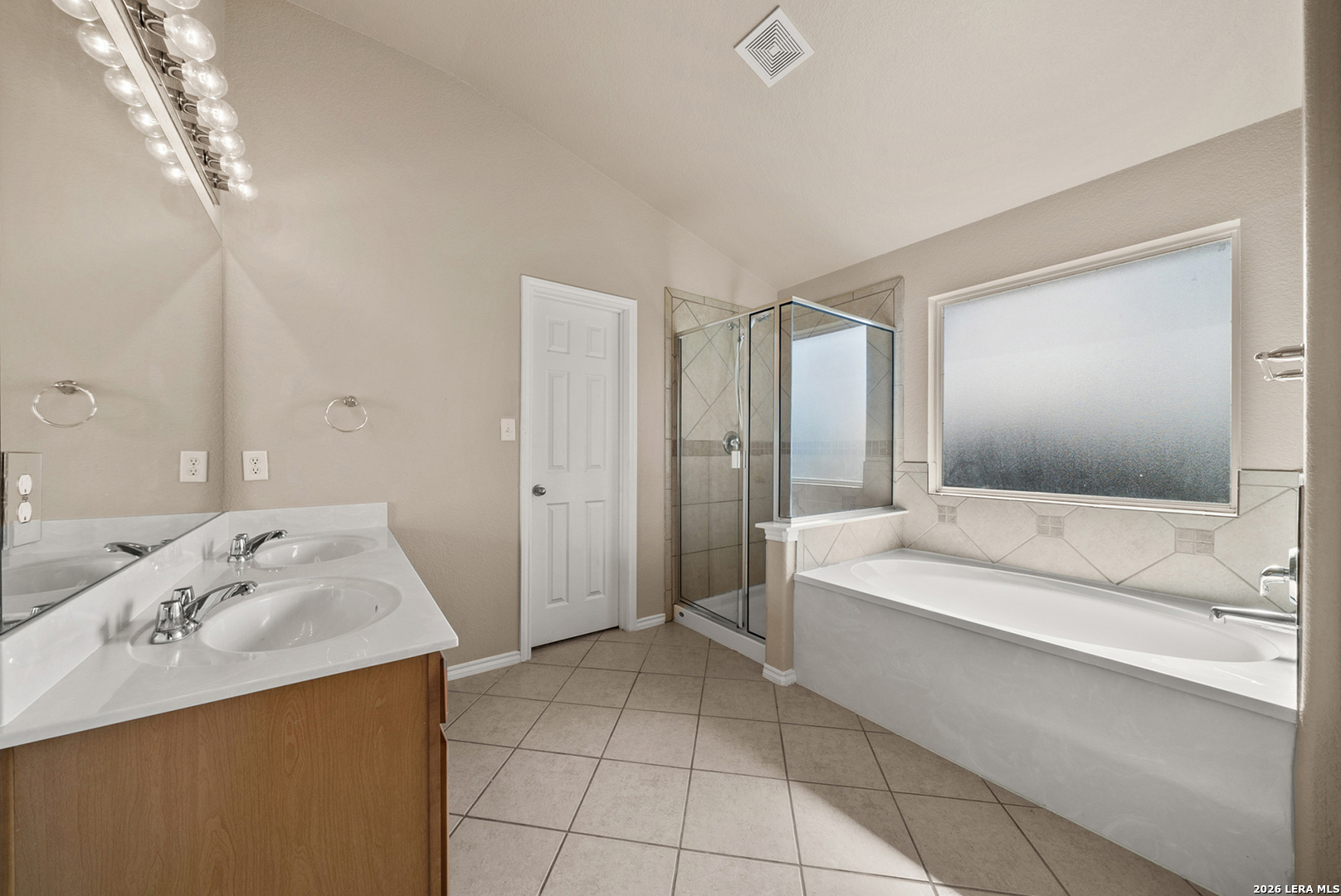 7342 Concerto Dr, San Antonio, TX 78266