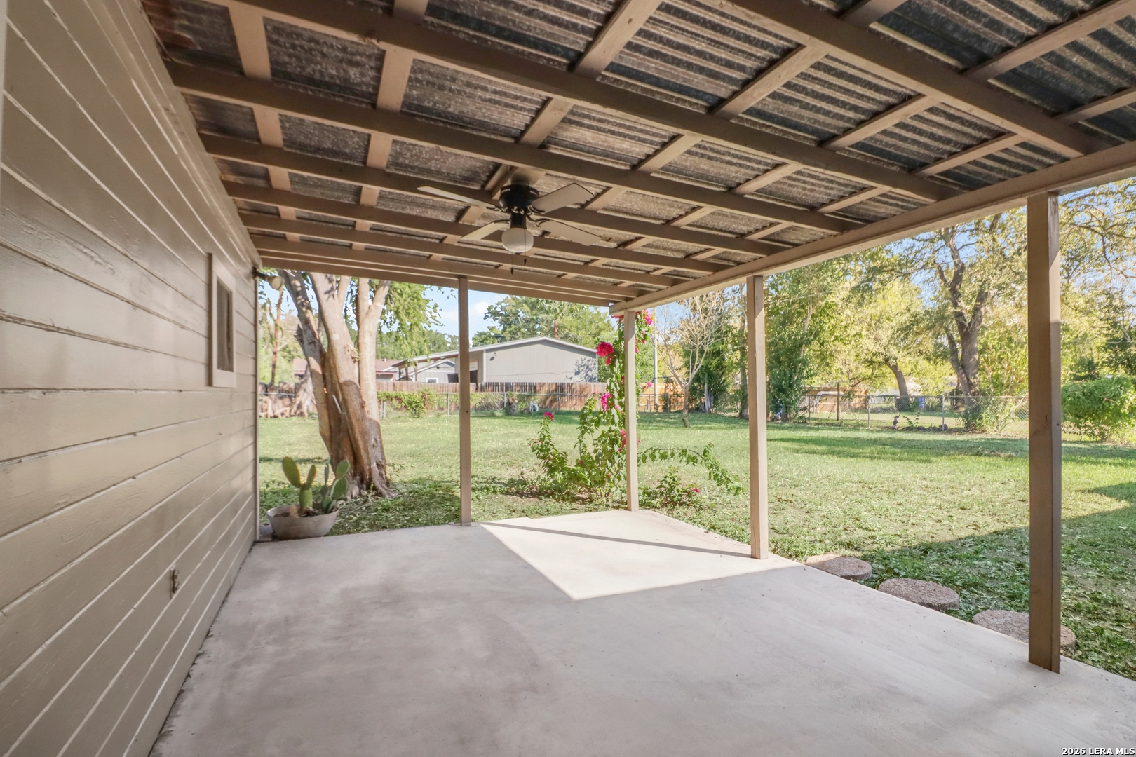 433 Wallace, Seguin, TX 78155
