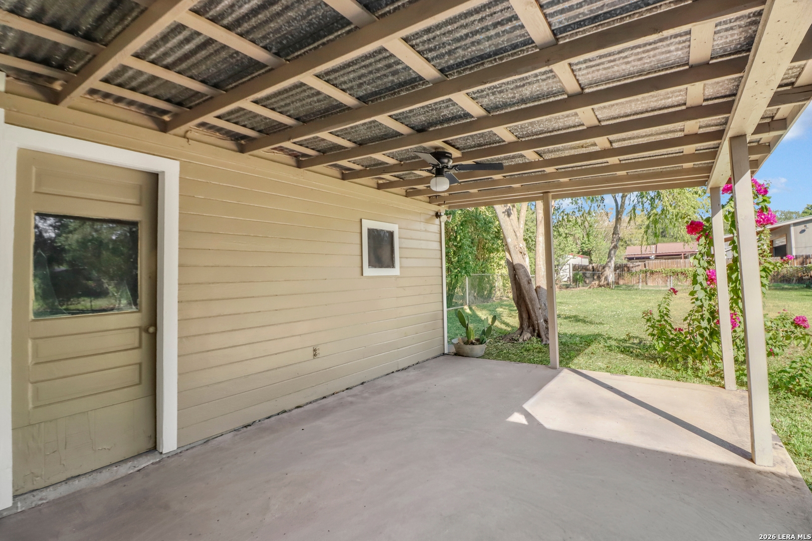 433 Wallace, Seguin, TX 78155