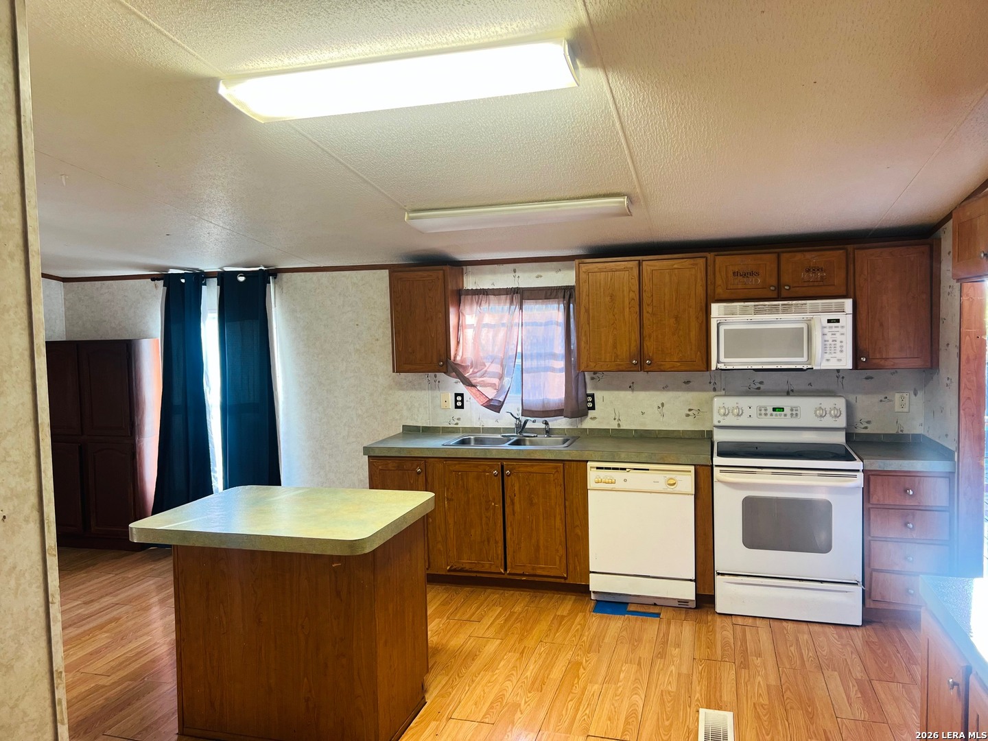 4519 Chariot, Von Ormy, TX 78073