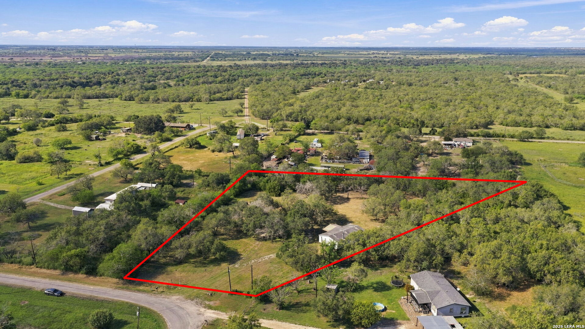 6000 SUNDANCE CIR, Mathis, TX 78368