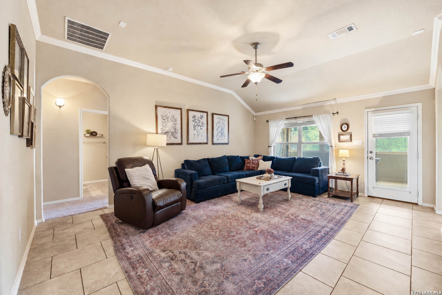 561 SADDLE BACK TRL, Cibolo, TX 78108