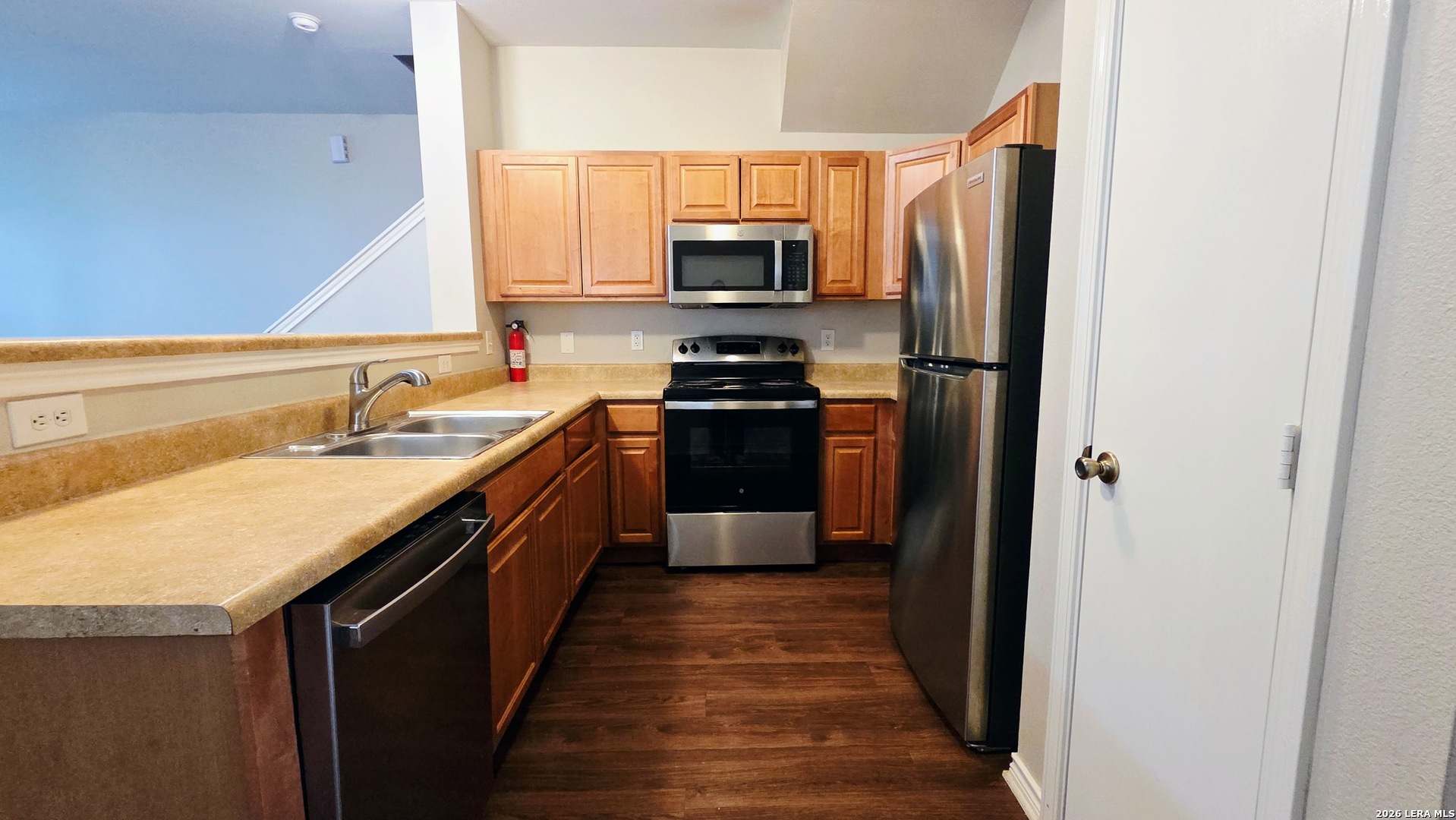 7814 KINGSBURY WOOD, #4, San Antonio, TX 78240
