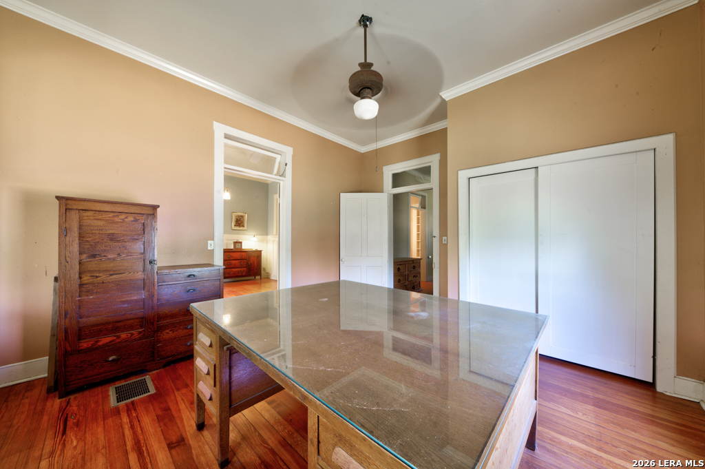 1958 GRUENE RD, New Braunfels, TX 78130