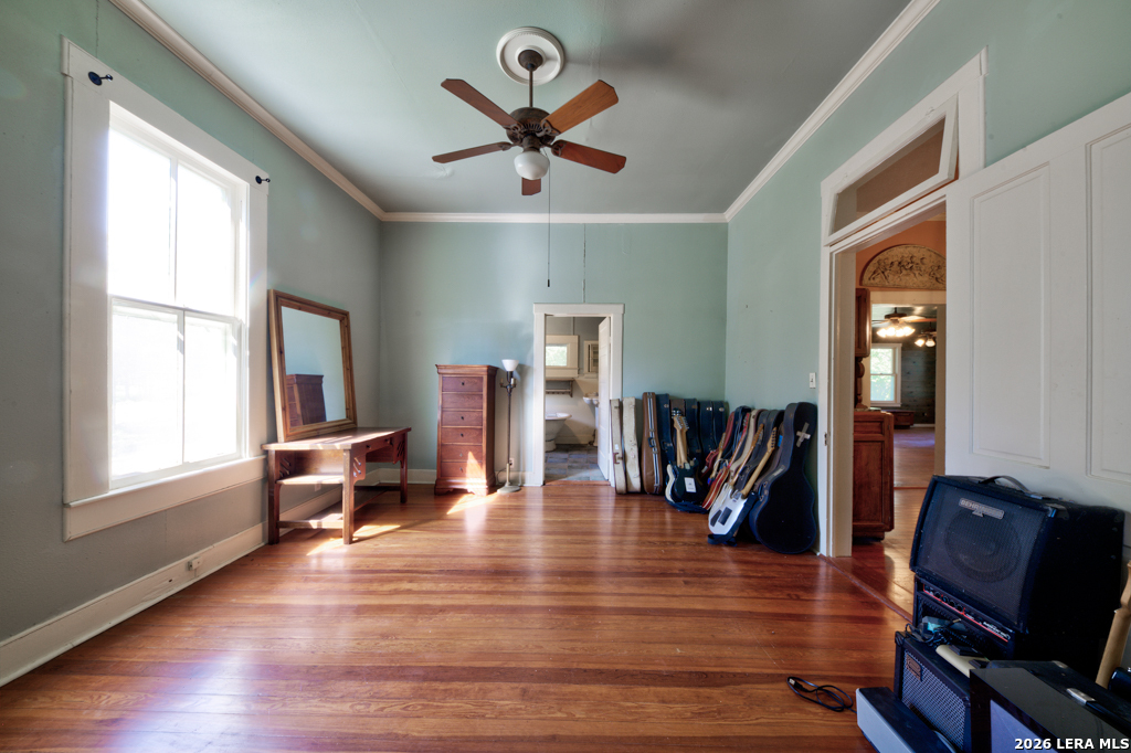1958 GRUENE RD, New Braunfels, TX 78130