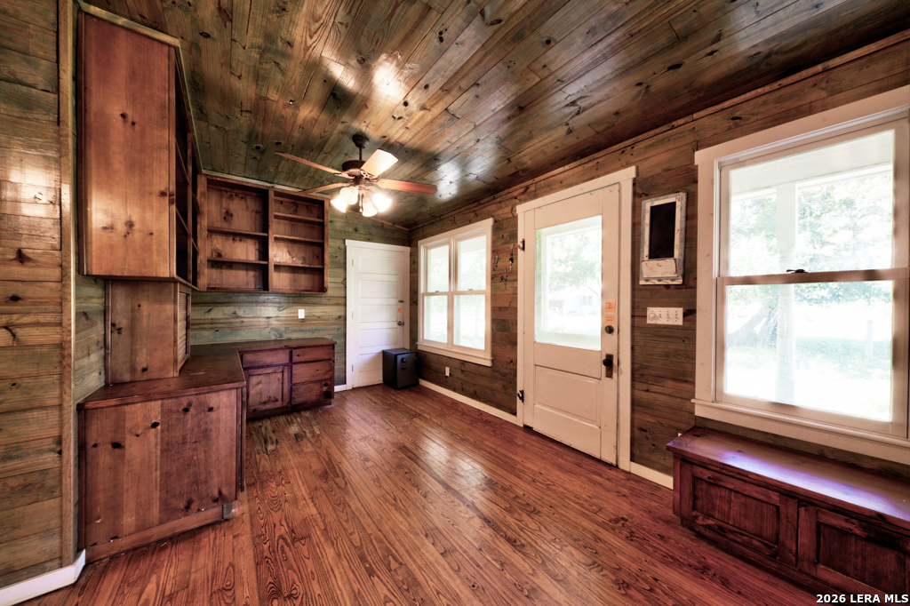 1958 GRUENE RD, New Braunfels, TX 78130