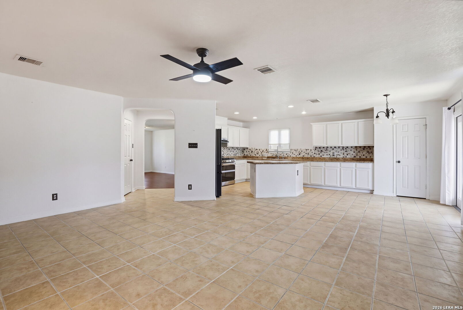 228 SPRINGTREE TRL, Cibolo, TX 78108