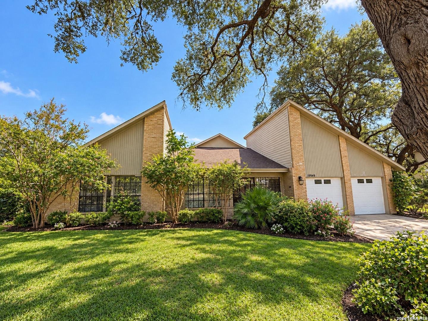 Property photo for 19942 PARK HOLW, San Antonio, TX