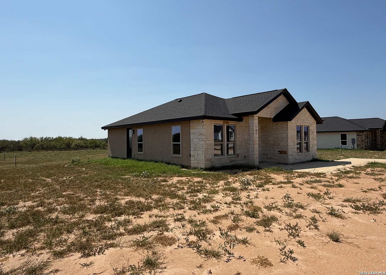 121 Camino Verde Ct, La Vernia, TX 78121