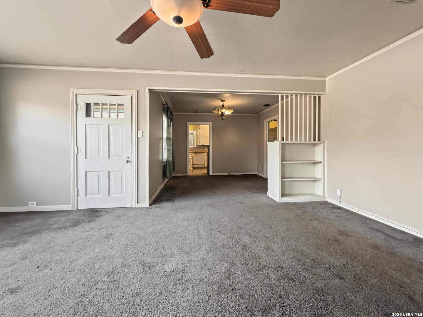 504 N WALNUT ST, Pearsall, TX 78061