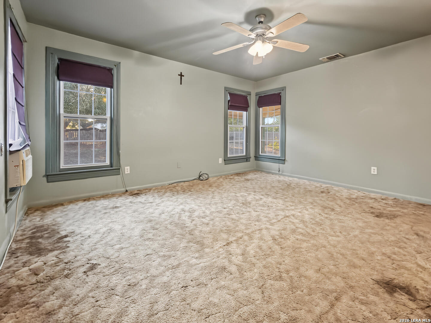 504 N WALNUT ST, Pearsall, TX 78061