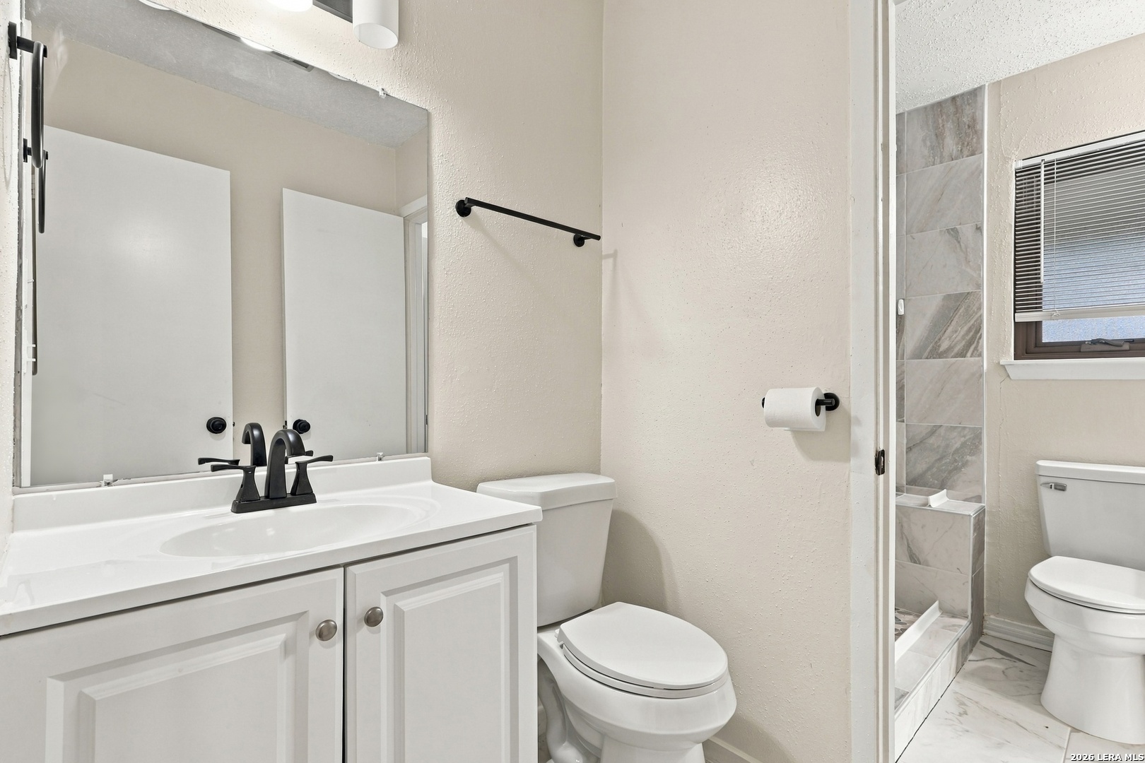 7806 OAK FOREST DR, Live Oak, TX 78233