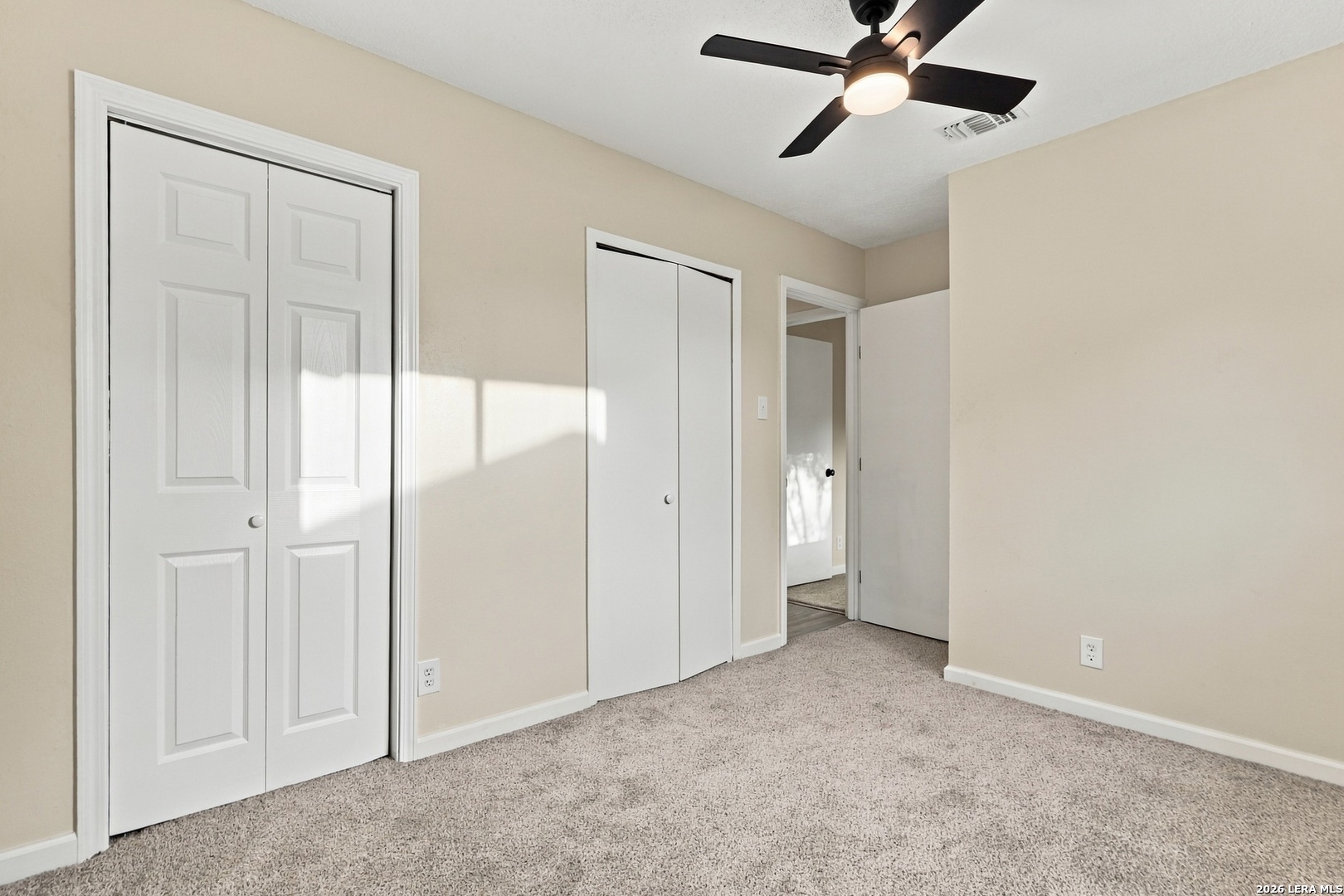 7806 OAK FOREST DR, Live Oak, TX 78233